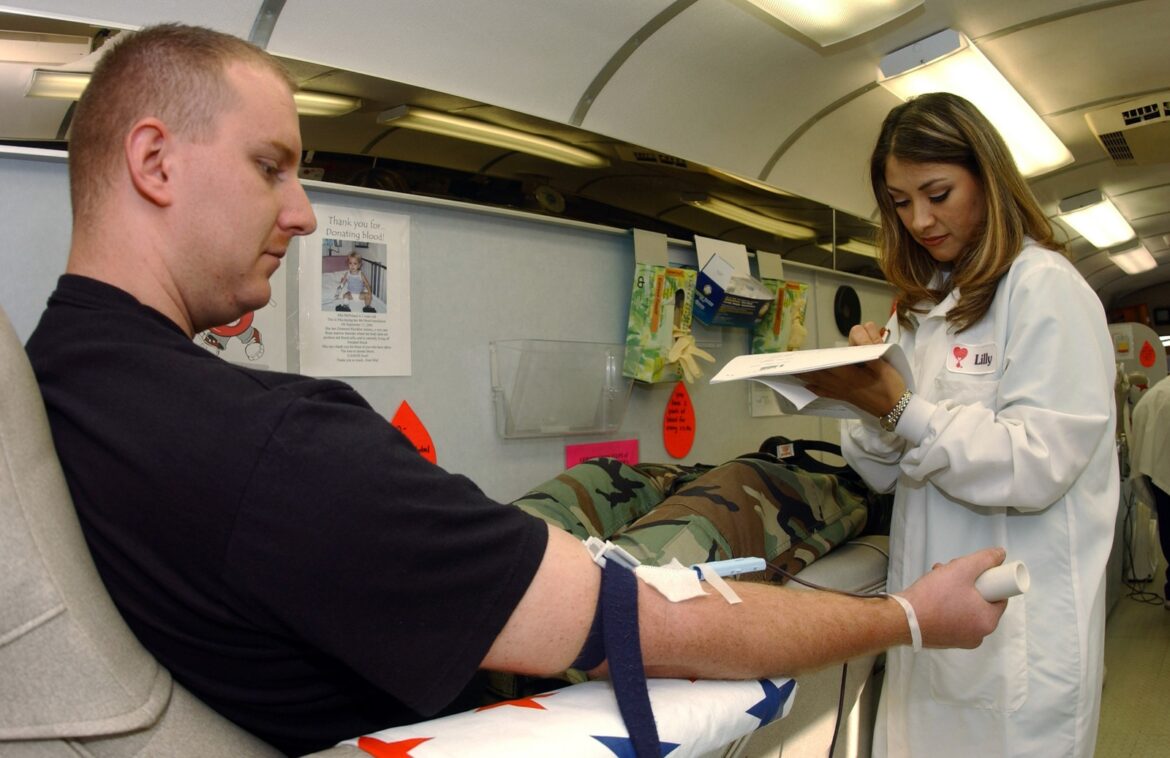 10 Amazing Benefits of Home Blood Draw Services