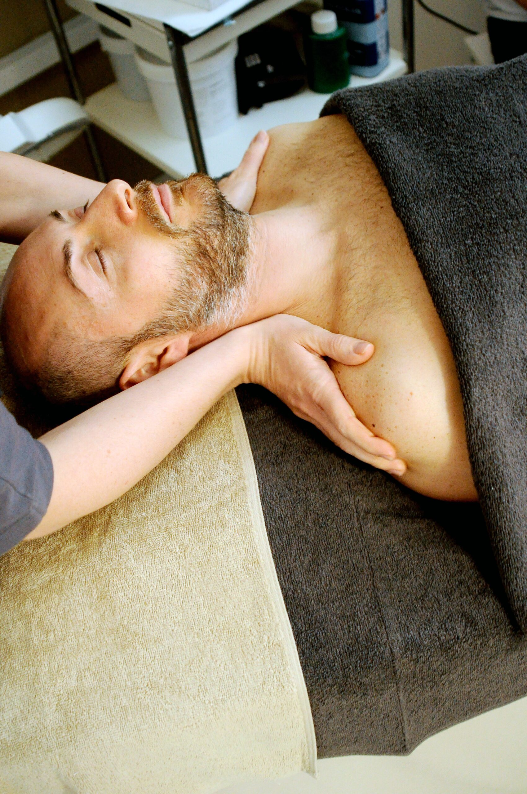 Essential Questions related to Ayurvedic Massage – Identified
