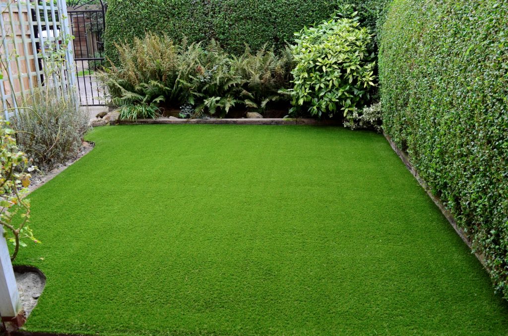 What is the Best Artificial Grass for Home: A Comprehensive Guide