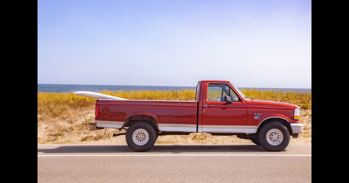 How to Choose the Right Pickup Truck for Your Transport Biz