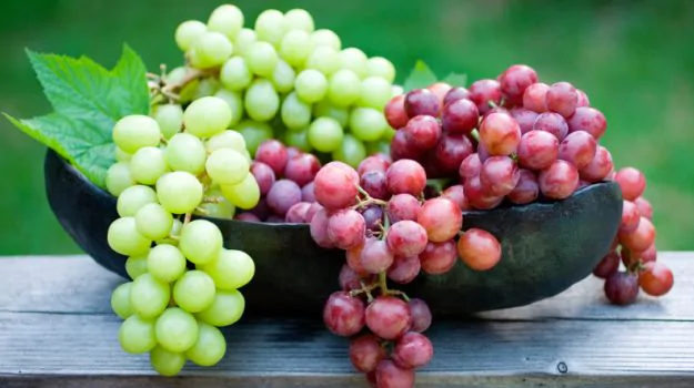 What Is The Main Health Benefit Of Eating Grapes?