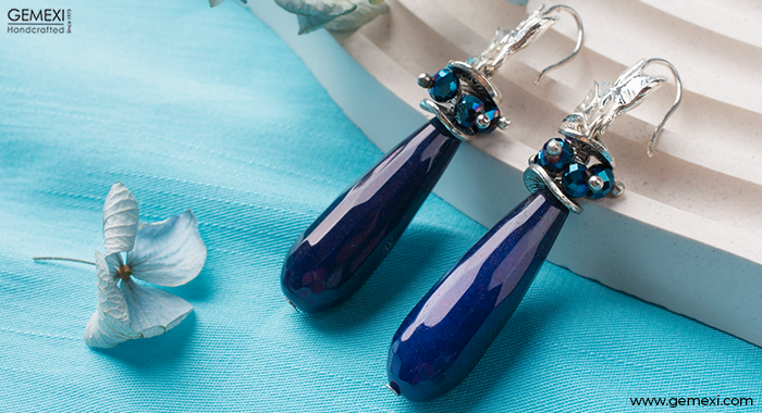 Lapis Lazuli Jewelry Adorning Yourself with the Celestial Blue Gemstone